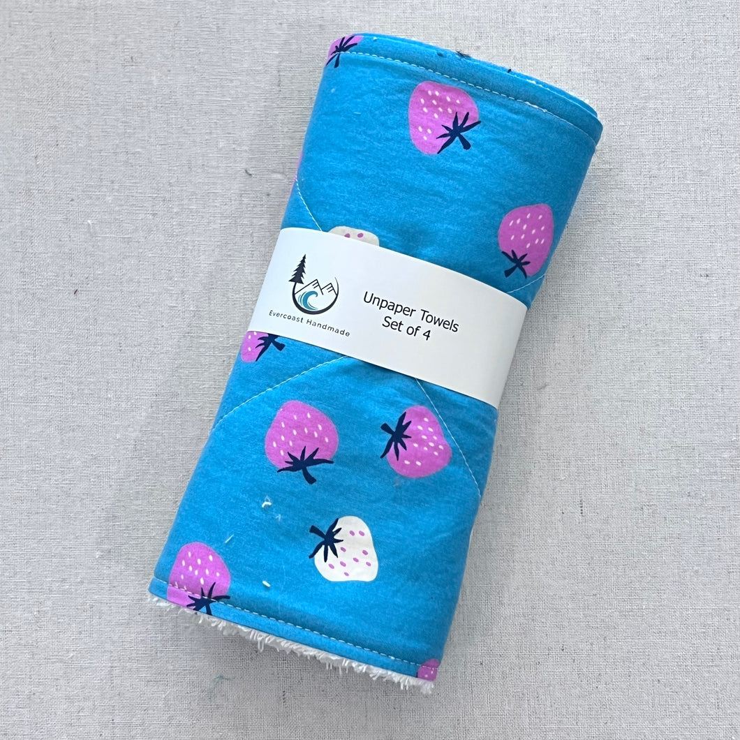 Strawberries on Turquoise Unpaper Towels - Set of 4
