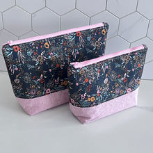 Load image into Gallery viewer, Foraged Floral Small Organizer Bag