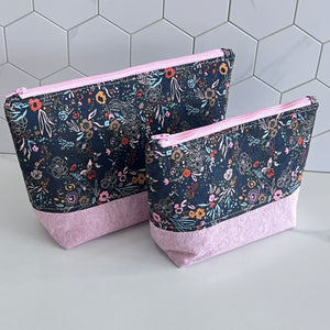 Foraged Floral Small Organizer Bag