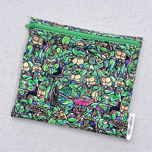 Stacked Turtles Reusable Sandwich Bag