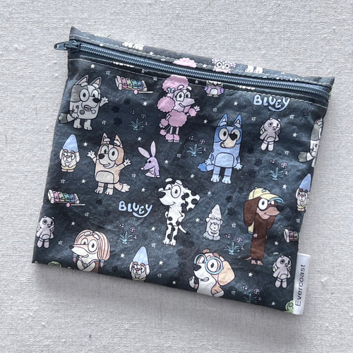 Blue Heeler Friends on Grey Reusable Sandwich Bag
