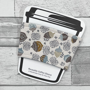 Acorns on Cream Reusable Coffee Sleeve