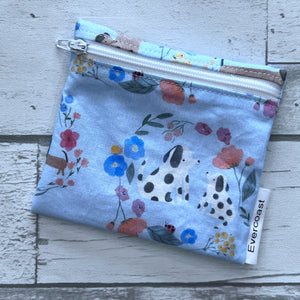 Floral Dogs Reusable Mini Snack Bag