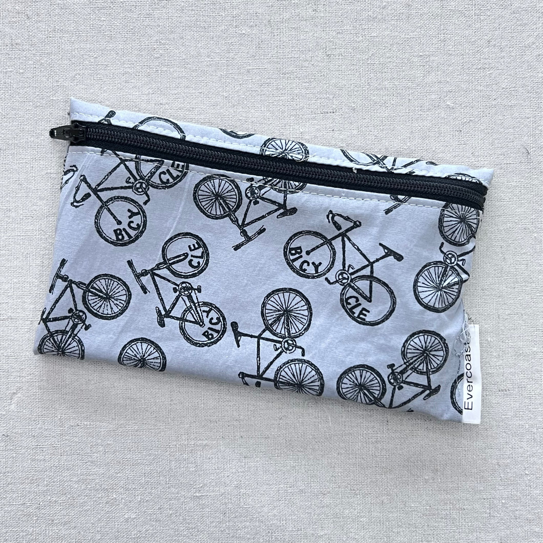 Bicycles on Grey Reusable Snack Bag