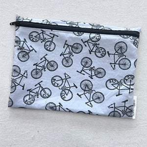 Bicycles on Grey XL Bag/Multipurpose Bag