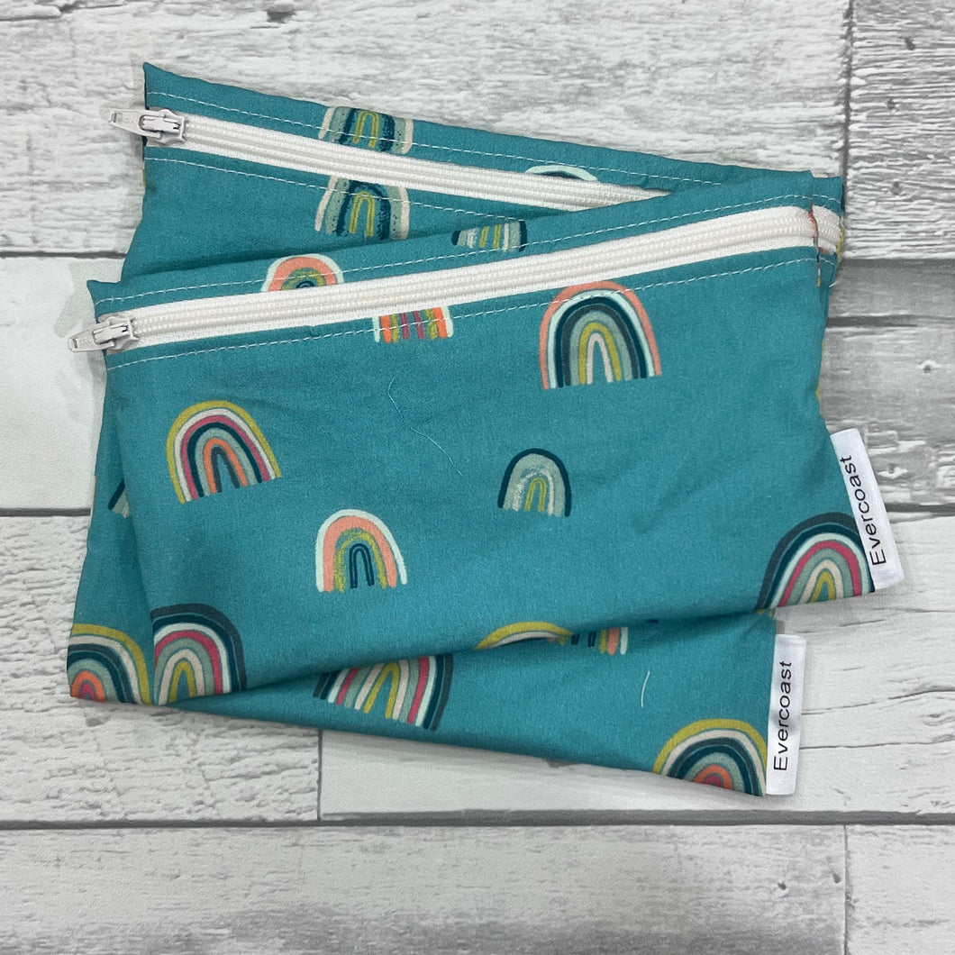 Rainbows on Green Reusable Snack Bag Set