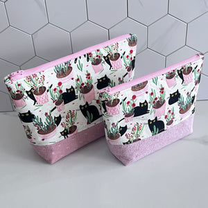 Cats and Plants on Cream Small Organizer Bag