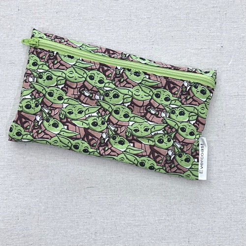 Packed Baby Alien Reusable Snack Bag