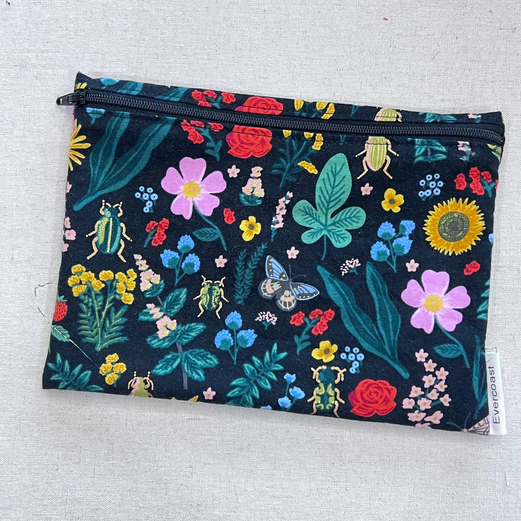 Insects on Black XL Bag/Multipurpose Bag