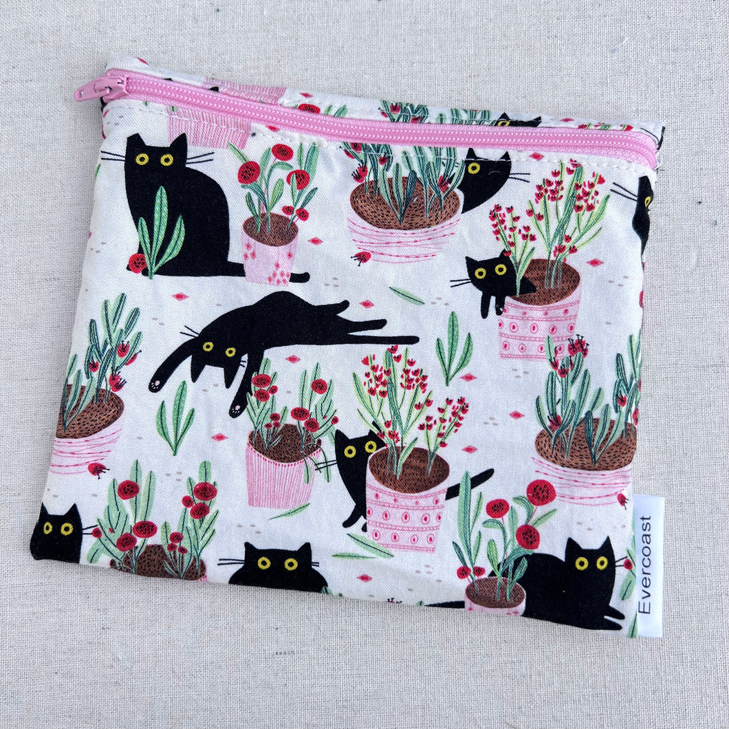 Cats and Plants on Cream Reusable Sandwich Bag
