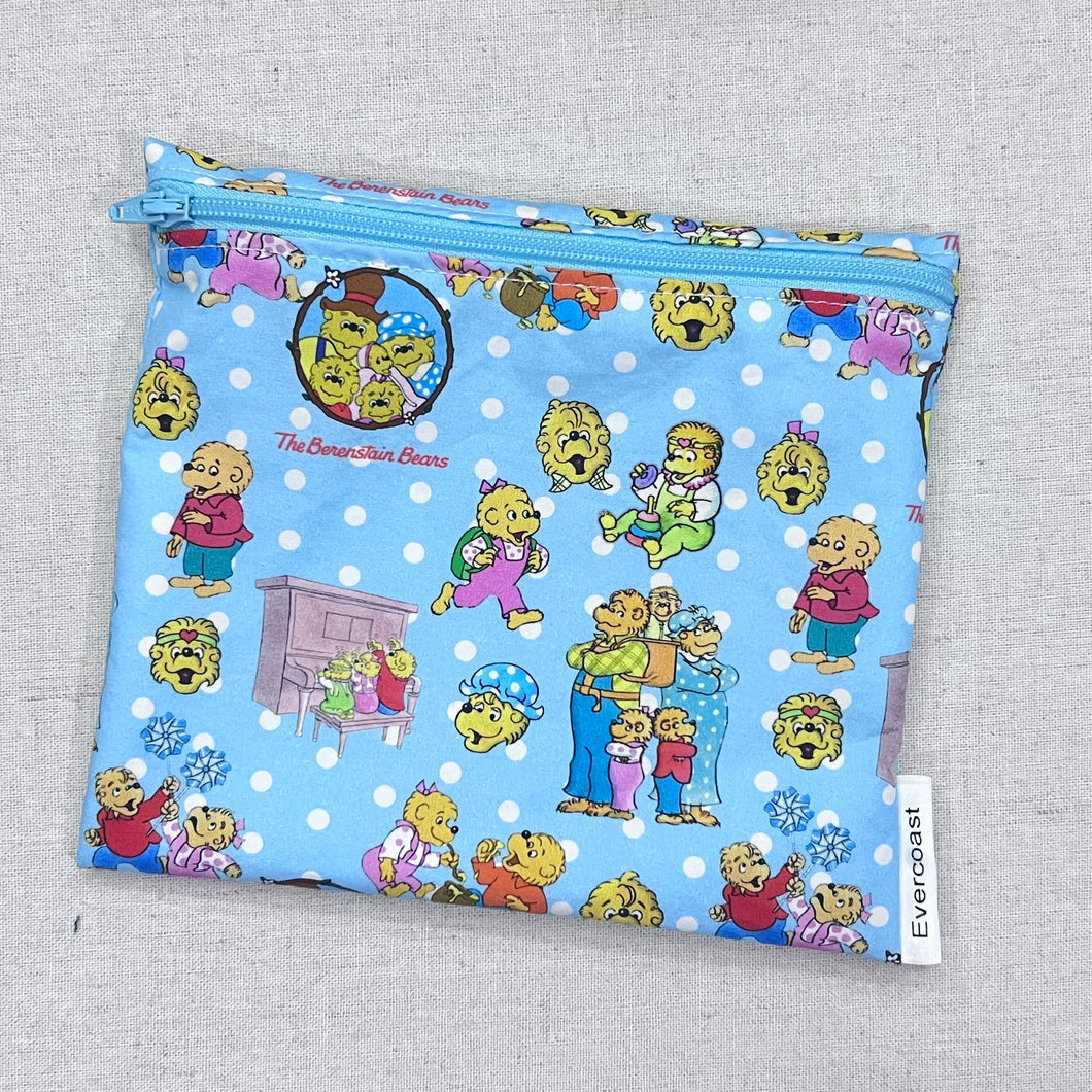 Bear Family on Blue Reusable Sandwich Bag