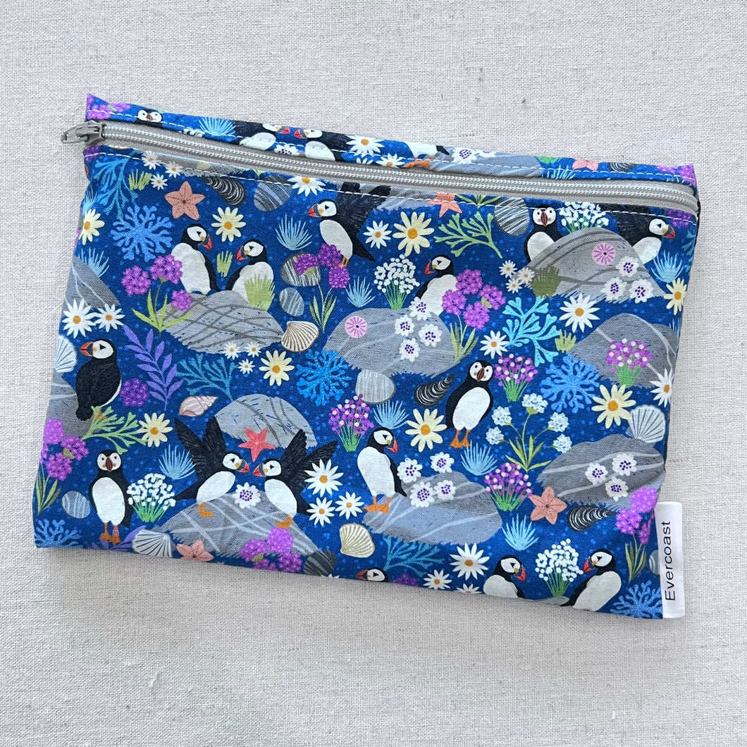 Floral Puffin XL Bag/Multipurpose Bag