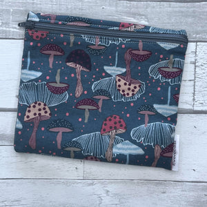 Teal Mushrooms Reusable Sandwich Bag