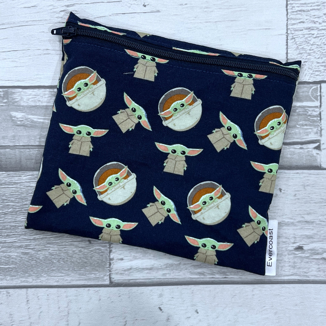 Baby Alien on Navy Reusable Sandwich Bag