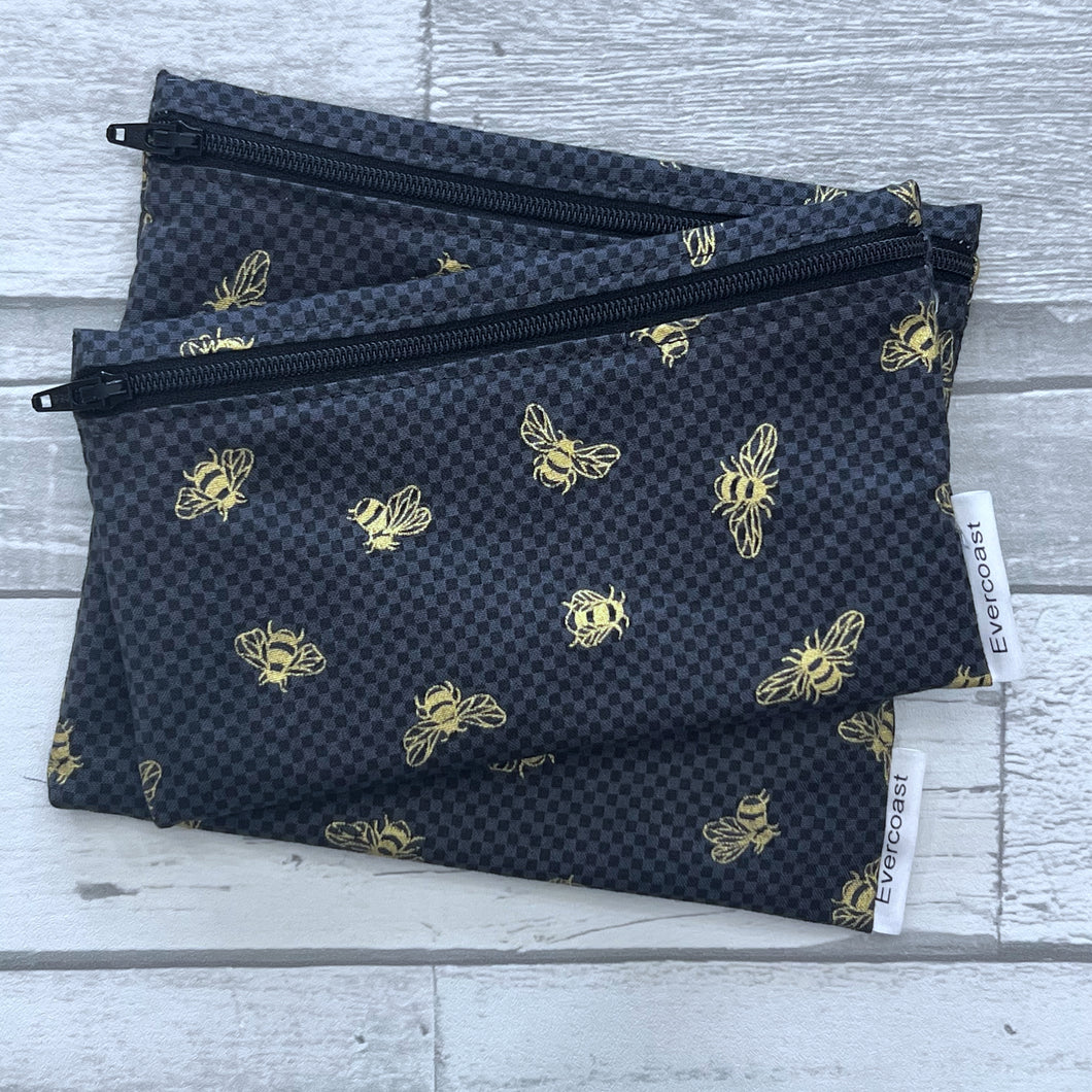 Charcoal Bee Reusable Snack Bag Set