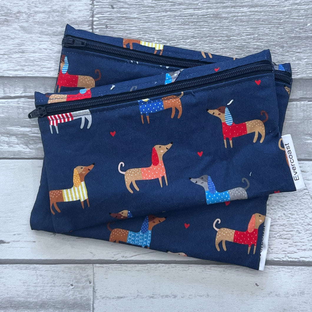 Daschunds in Sweaters Reusable Snack Bag Set