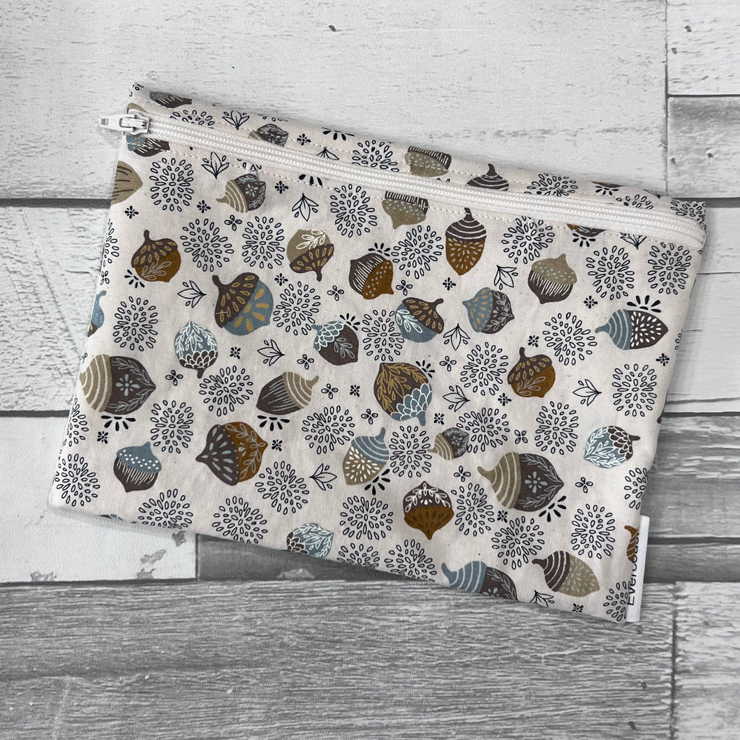 Cream Acorns XL Bag/Makeup Bag