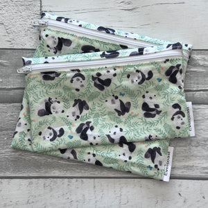 Pandas on Green Reusable Snack Bag Set