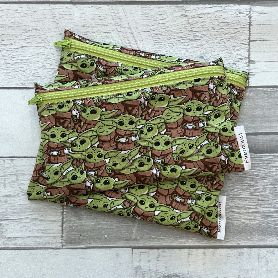 Packed Baby Alien Reusable Snack Bag Set