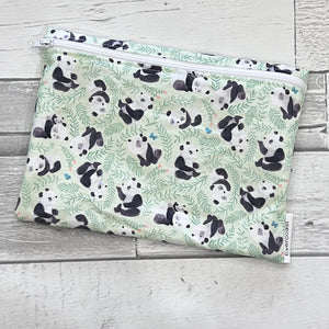 Pandas on Green XL Bag/Makeup Bag